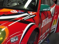 エヴァ痛車”弐号機が「SUPER GT」に参戦 | ねとらぼ