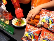 即購入OK グルメスパイザー　トリコ　DX菓子粉砕機 バンダイ 商品・サービスサイト | 菓子粉砕器グルメスパイザー