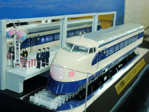 こだわりすぎ 「大人の超合金 新幹線0系」を見て来た | ねとらぼ