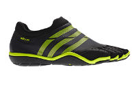 アディダス5本指のトレーニングシューズadipure Trainer 24cm adidasから5本指シューズ「adipure Trainer」登場 | ねとらぼ