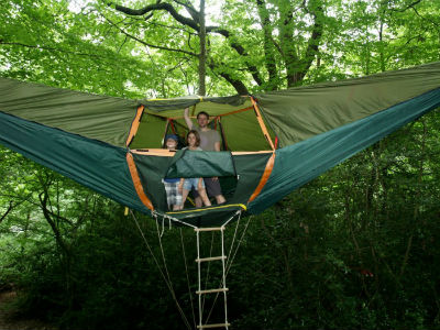 ちょっとしたツリーハウス？ ハンモック＋テント「tentsile