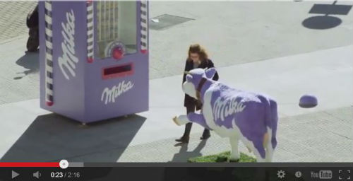 Milkaの自販機プロモーション