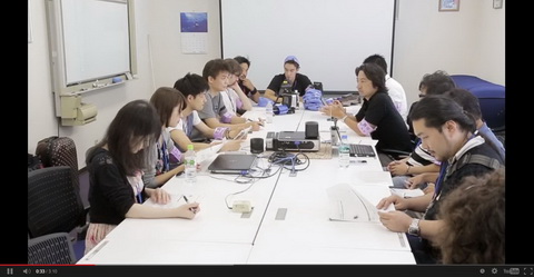 無重力ビキニ美女