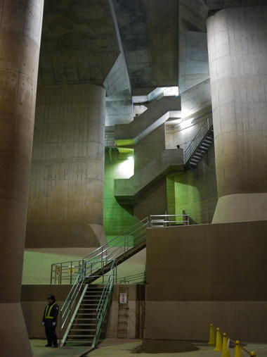 首都圏外郭放水路