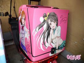 朝4時から並ぶ人も！ 「ラブライブ！」×ピザハットのコラボで