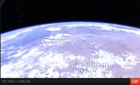 画像（青く光る地球）