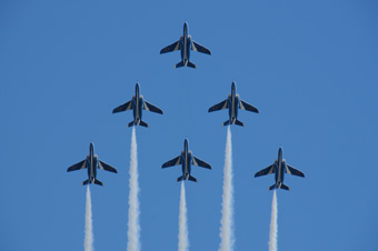 ブルーインパルス