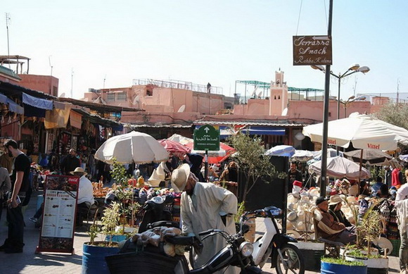 トリップアドバイザー