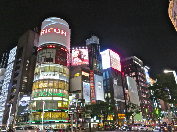 トリップアドバイザー