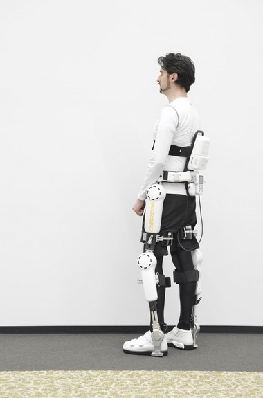 ロボットスーツ