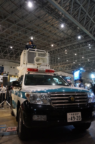 ニコニコ超会議2015：超会議に女性DJポリス初出動！ パトカーの