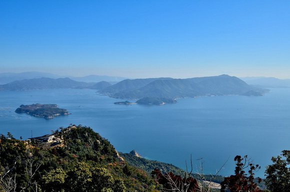 トリップアドバイザー