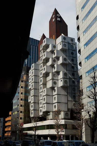 中銀カプセルタワービル