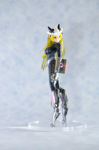 悪のカリスマが色っぽいお姉さんに変化！ ウルトラ怪獣擬人化