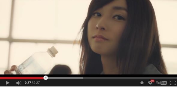 メーク女子高生のヒミツ