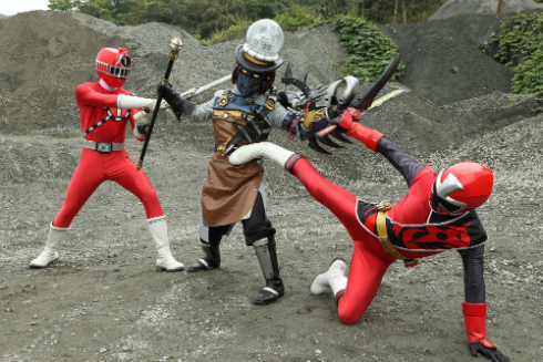 手裏剣戦隊ニンニンジャーVSトッキュウジャー THE MOVIE 忍者・イン・ワンダーランド