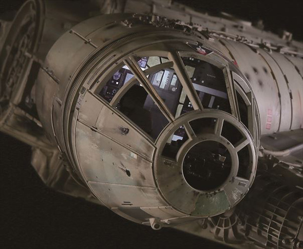 LEDライトによりコクピット内部の照明も点灯