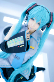 「初音ミク」コスのるしゃさん