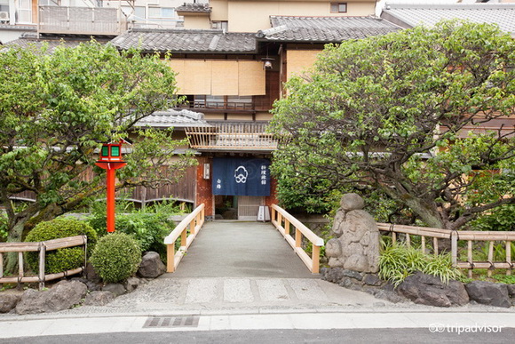 トリップアドバイザー