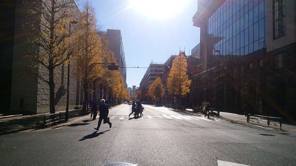 SIMフリー「arrows」がモバイルSuicaに対応！