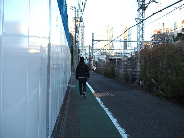 SIMフリー「arrows」がモバイルSuicaに対応！