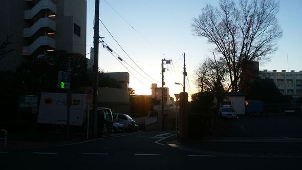 SIMフリー「arrows」がモバイルSuicaに対応！