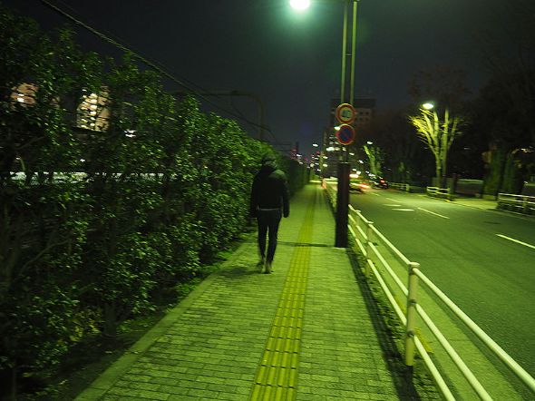 SIMフリー「arrows」がモバイルSuicaに対応！