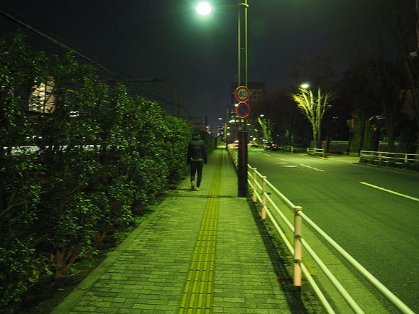 SIMフリー「arrows」がモバイルSuicaに対応！