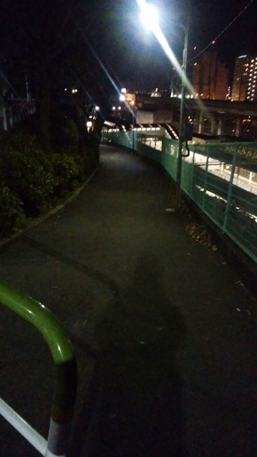 SIMフリー「arrows」がモバイルSuicaに対応！