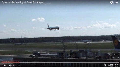 飛行機ロボット