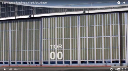 飛行機ロボット