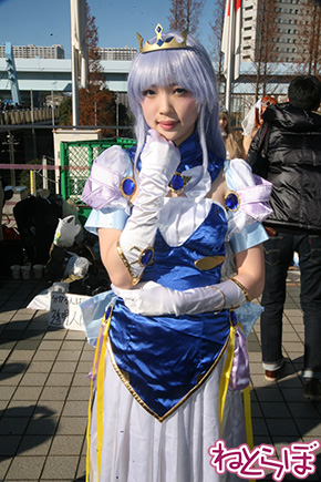 オーガストの「夜明け前より瑠璃色な」よりフィーナ