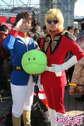 一年戦争の合間にコミケを訪れたお二人