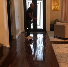 タイソン選手転倒