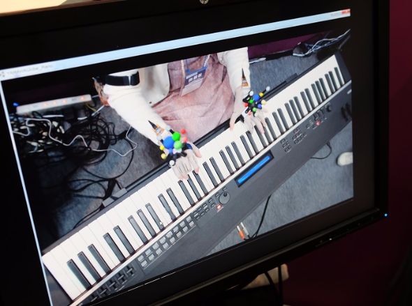 Stretchable Strain Sensor