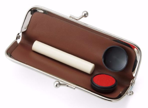 ツンデレにゃん　朱肉付きの印鑑ケース