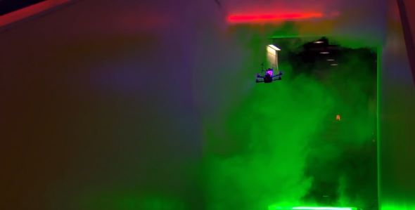 ドローンレース