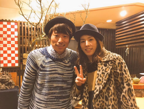 田村淳さんと吉田沙保里さんのツーショット写真