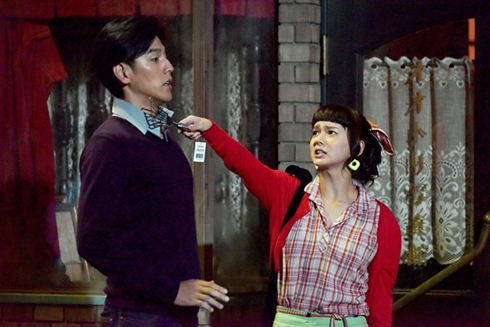 映画「あやしい彼女」の多部未華子さんと要潤さん