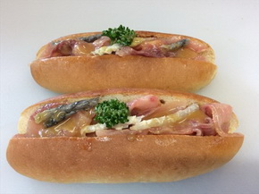 翠玉堂の鯉パン