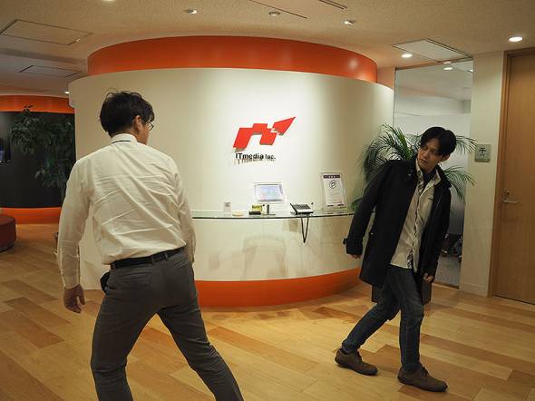 SIMフリー「arrows」でぐるぐる