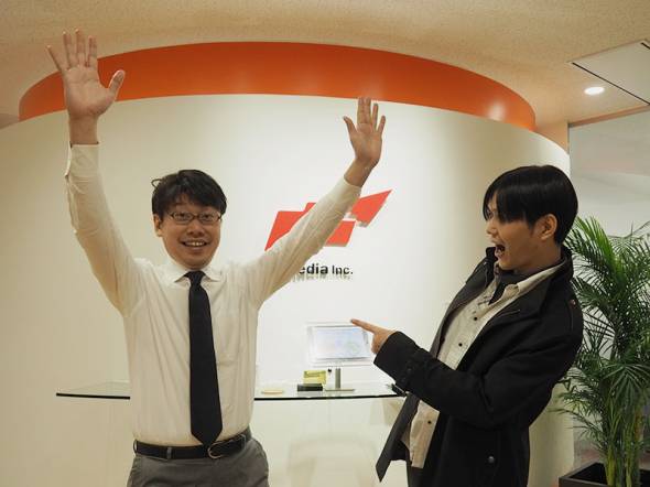 SIMフリー「arrows」でぐるぐる