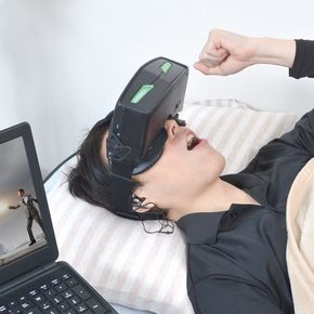 ウェアラブルHDMIモニター