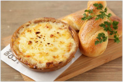 kewpie mayo caf&eacute;