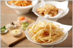 kewpie mayo caf&eacute;