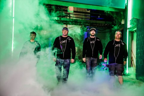 ドローンレースパイロット