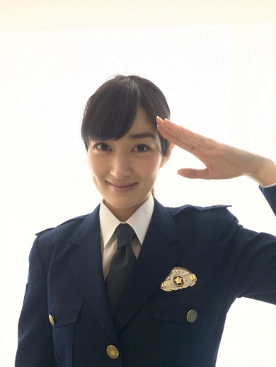 高梨臨さんバストアップ