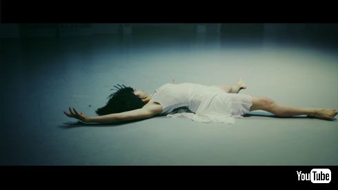 Sia「Alive（アライヴ）」日本版MV