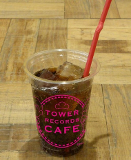 松野家の冷蔵庫の中で冷えてるドリンク