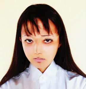 「首のない彫刻」（伊藤潤二）